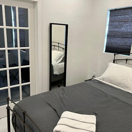 Private Rooms Close To Miami Airport - Free Parking - 01 Exterior photo