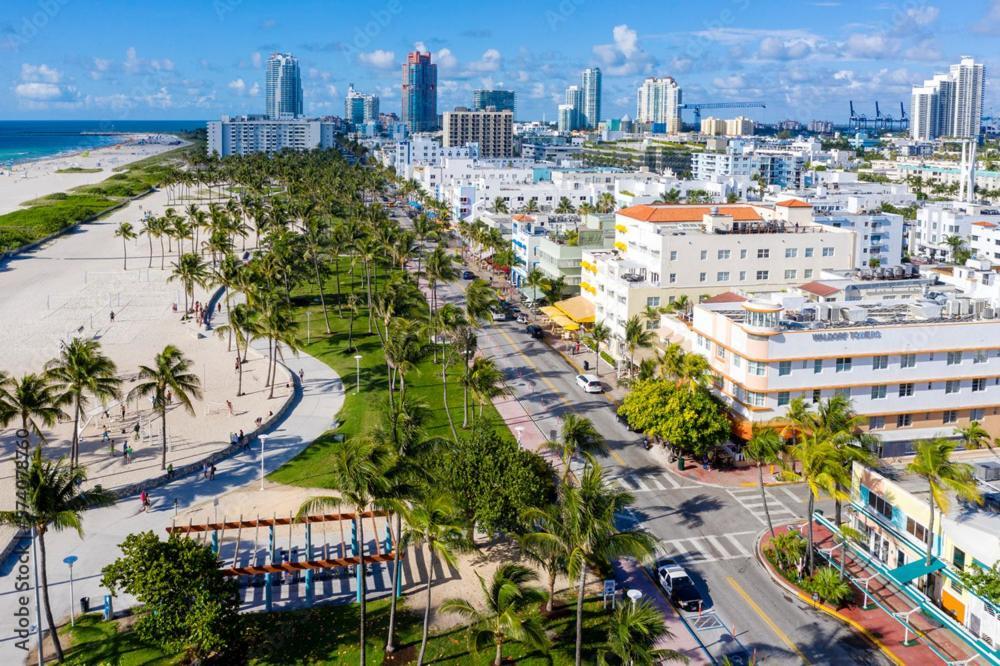 Private Rooms Close To Miami Airport - Free Parking - 01 Exterior photo