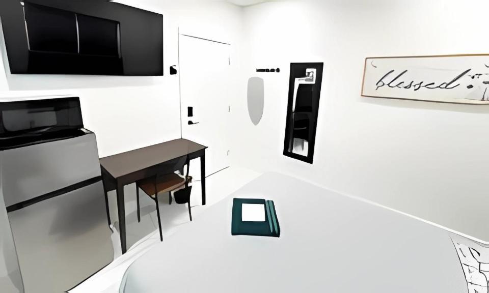 Private Rooms Close To Miami Airport - Free Parking - 01 Exterior photo